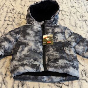 Ozark Trail Black and Gray Camouflage Puffer Jacket Size 12 M.